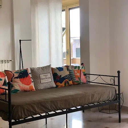 Rue Ragusa #2a Howme Apartmán Bari