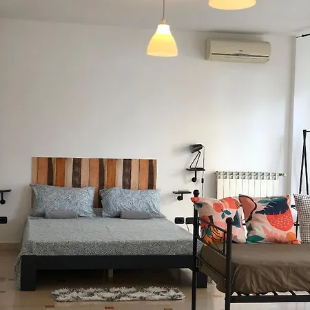 Rue Ragusa #2a Howme Apartmán Bari
